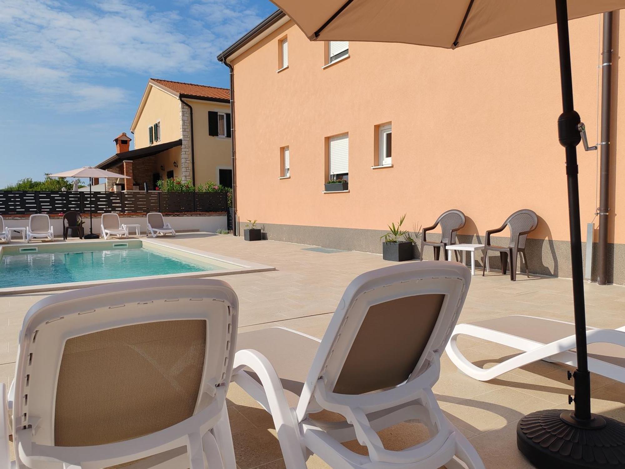 Apartments Oleander Lovrecica-Residence With Pool Exteriér fotografie